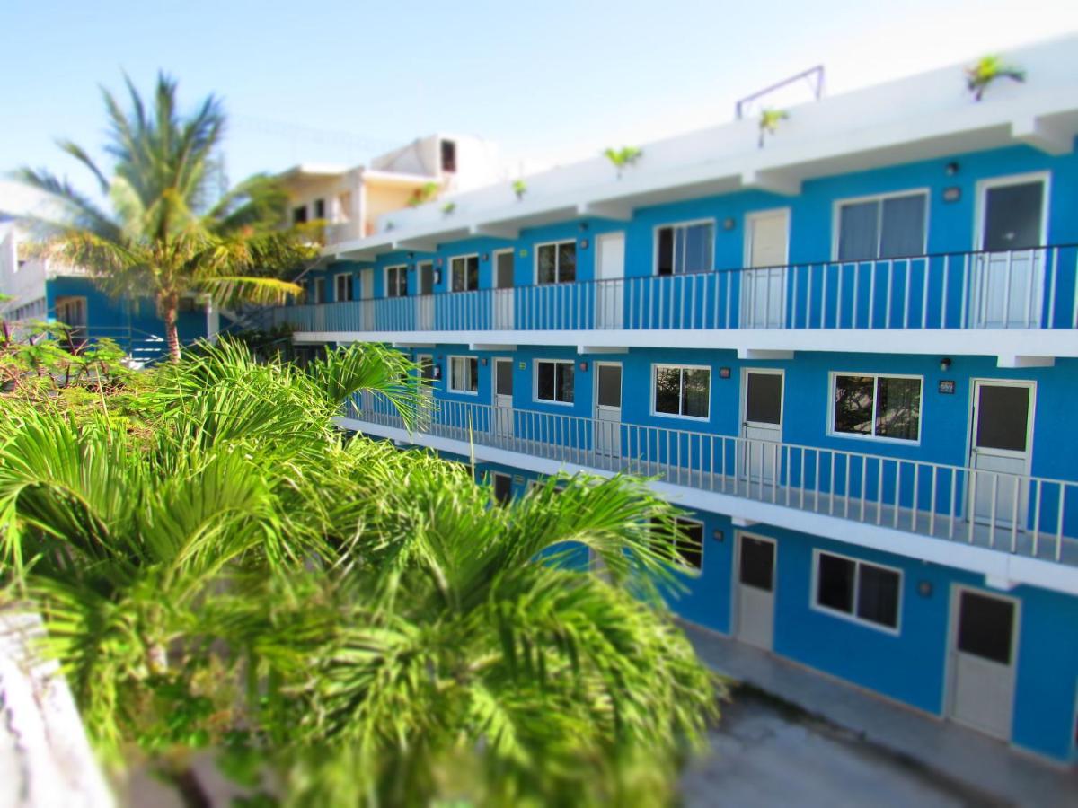 Blue Coconut Cancun Hotel エクステリア 写真